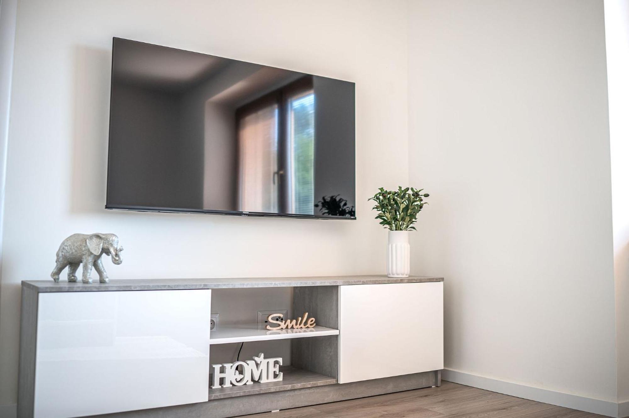 Nitra Castle Suite - Modern Elegance & Serenity Exterior foto